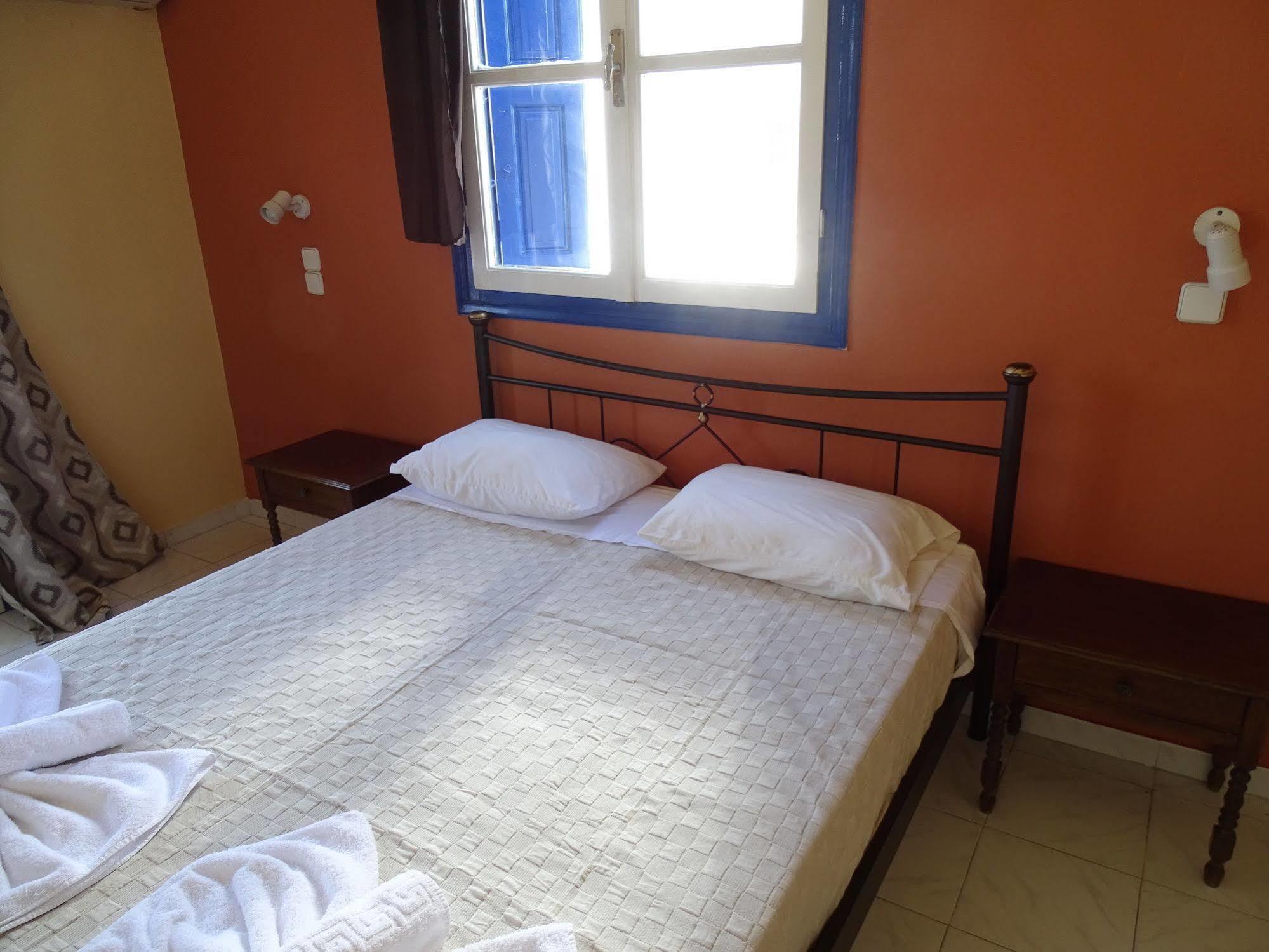 פיתגוריו Hotel Mariona מראה חיצוני תמונה
