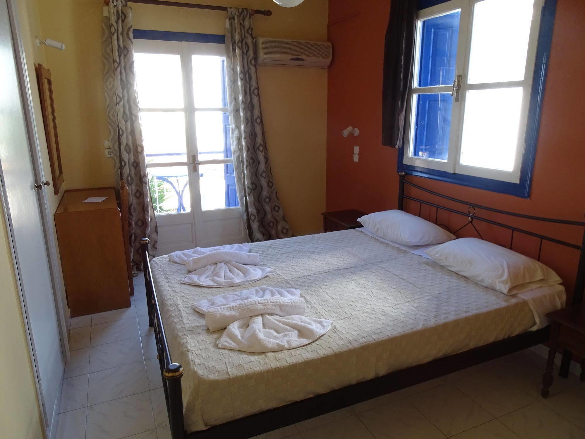 פיתגוריו Hotel Mariona מראה חיצוני תמונה
