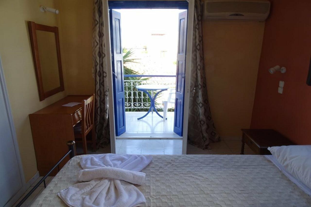 פיתגוריו Hotel Mariona מראה חיצוני תמונה