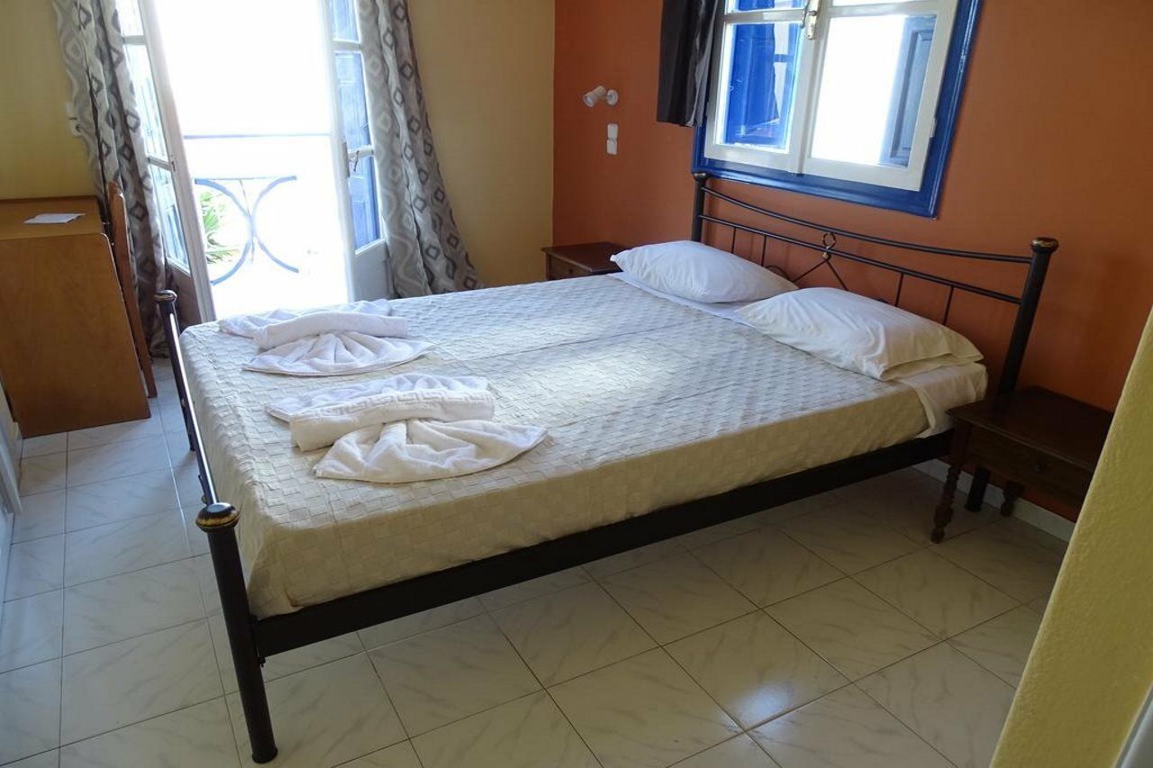 פיתגוריו Hotel Mariona מראה חיצוני תמונה